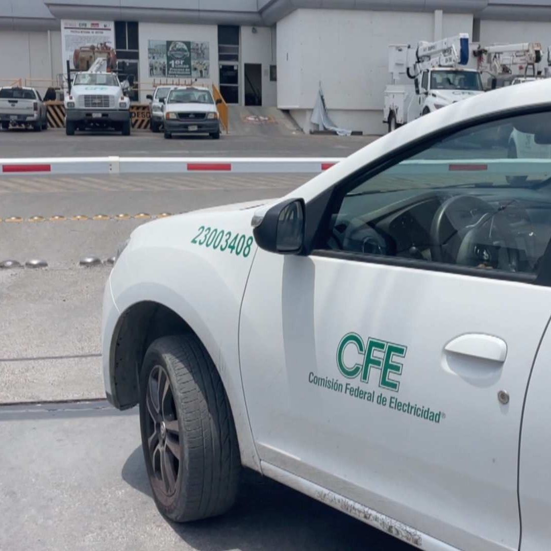 Habitantes de Palmares Exigen a CFE Solución por Constantes Cortes de Luz