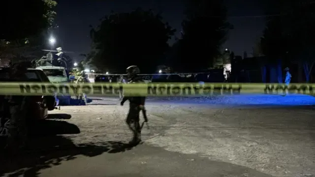 Asesinan a 2 Mujeres y Hieren 3 Personas Más Afuera de Tienda de Abarrotes en Culiacán.
