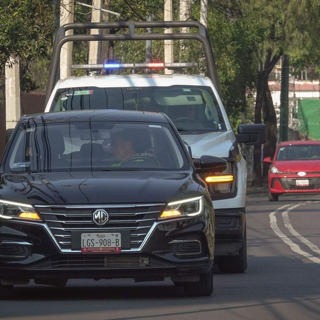 Policía detiene a conductor. Así aplica Hoy No Circula 19 de Mayo 2026