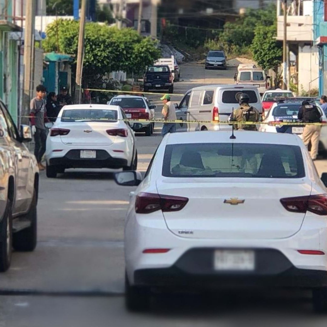 hallan cuerpo en vialidad de Coatzacoalcos