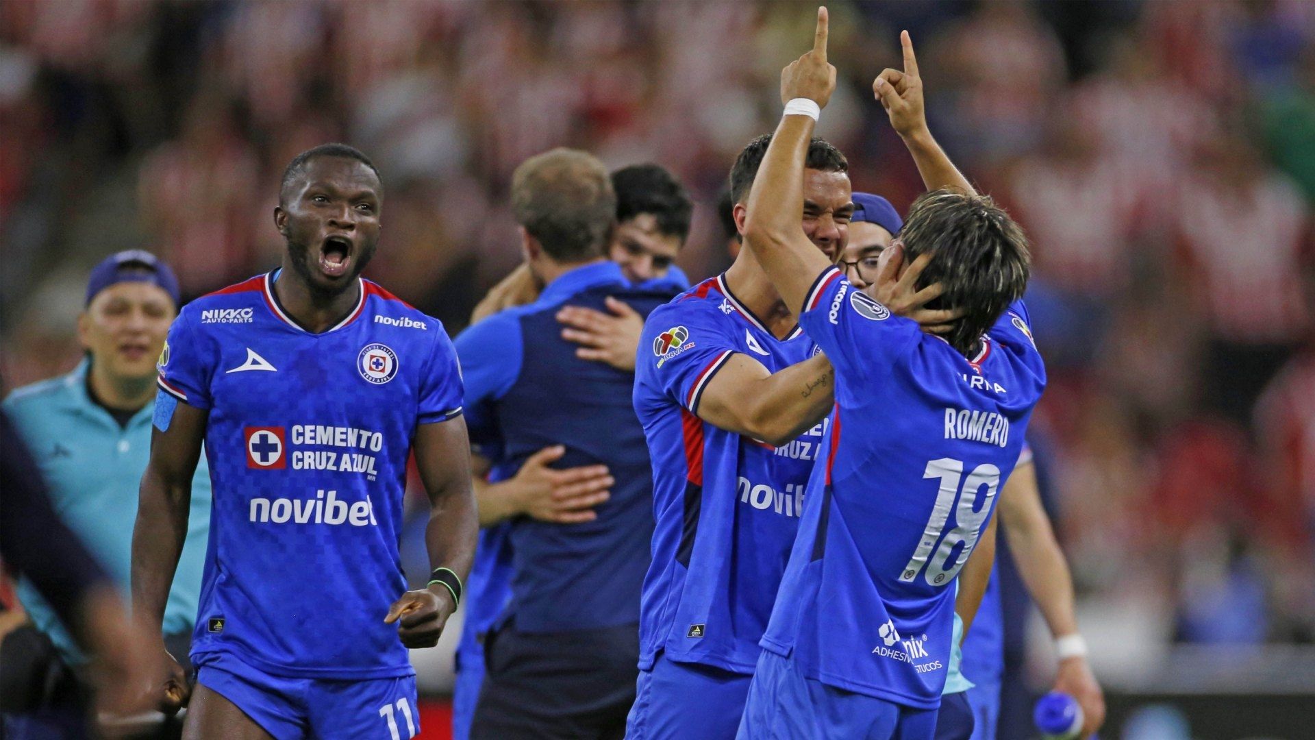 Cruz Azul Busca la Décima con Milagroso Interinato de Huiqui: ¿Cuál Fue su Último Campeonato?
