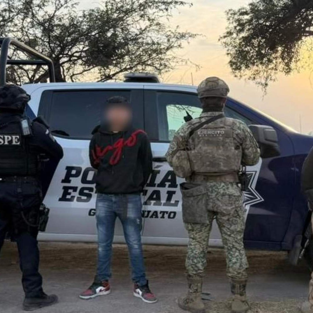 Detienen a Hombre Armado y Localizan a Joven Secuestrado en Vehículo en Celaya, Guanajuato