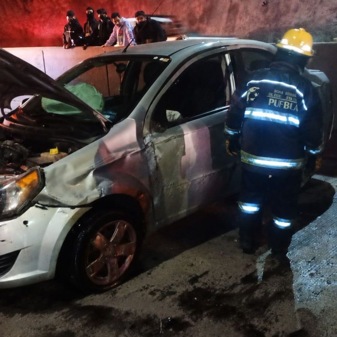 Accidente Choque Automóvil contra Muro Contención Periférico Ecológico