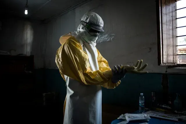 Epidemia de ébola suma cuatro muertos en República Democrática del Congo