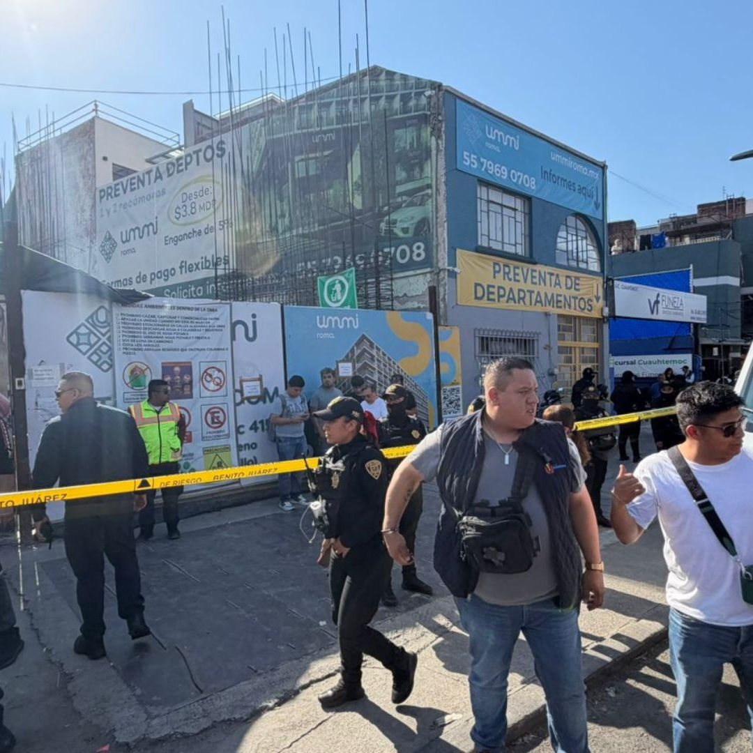 Colapsa Grúa en Construcción Frente a Parque Delta en CDMX; Hay Varios Heridos