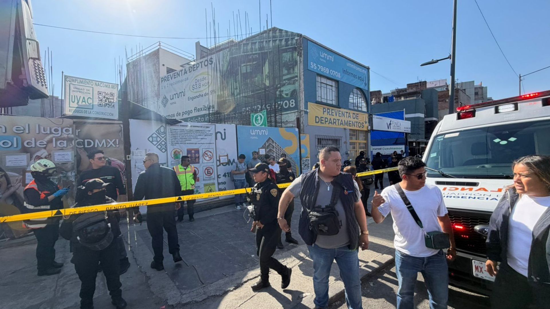 Colapsa Grúa en Construcción Frente a Parque Delta en CDMX; Hay Varios Heridos