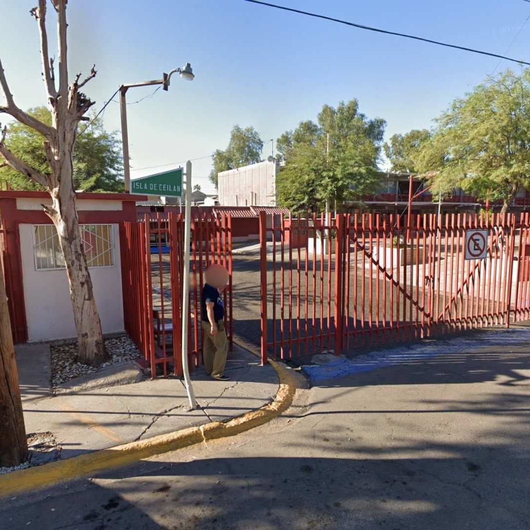 Alumnos Explotan Bomba Molotov Dentro de Secundaria Técnica 18 en Mexicali