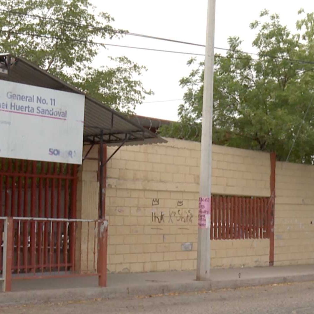 Sorprenden a Jóvenes Utilizando Vapeador Dentro de Secundaria General Número 11 de Hermosillo