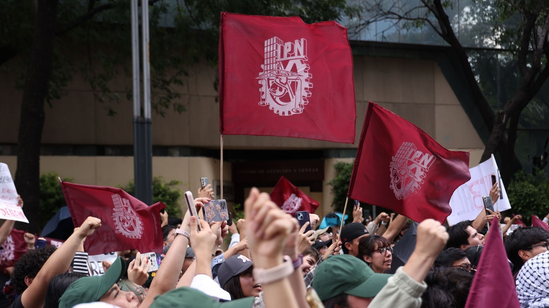 Marcha del IPN en CDMX el 13 de mayo de 2026. Foto: Cuartoscuro