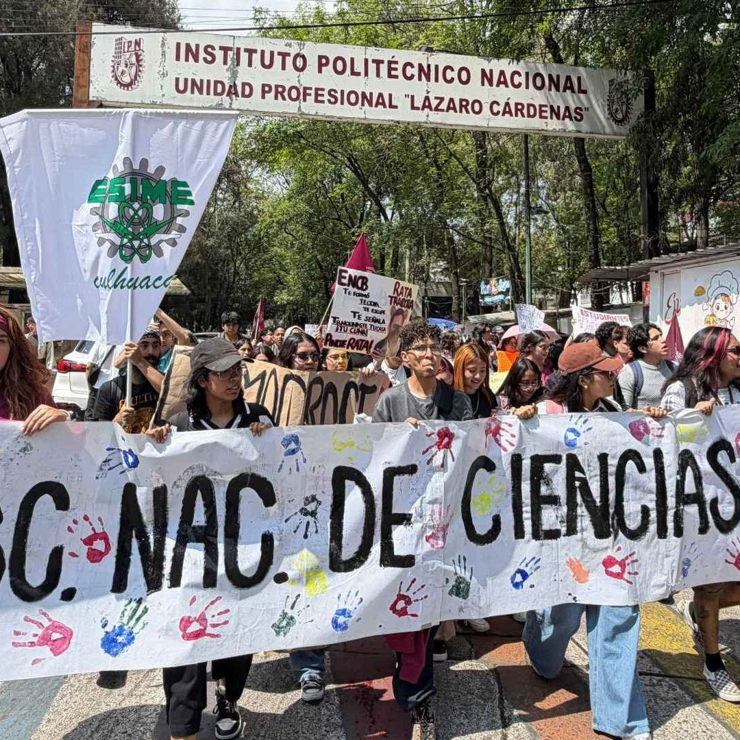 Marcha del IPN en Ciudad de México. Foto: Cuartoscuro | Archivo