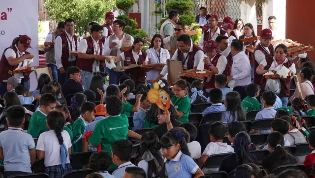 Entrega de Tarjetas Beca Rita Cetina primaria 30 de abril 2026