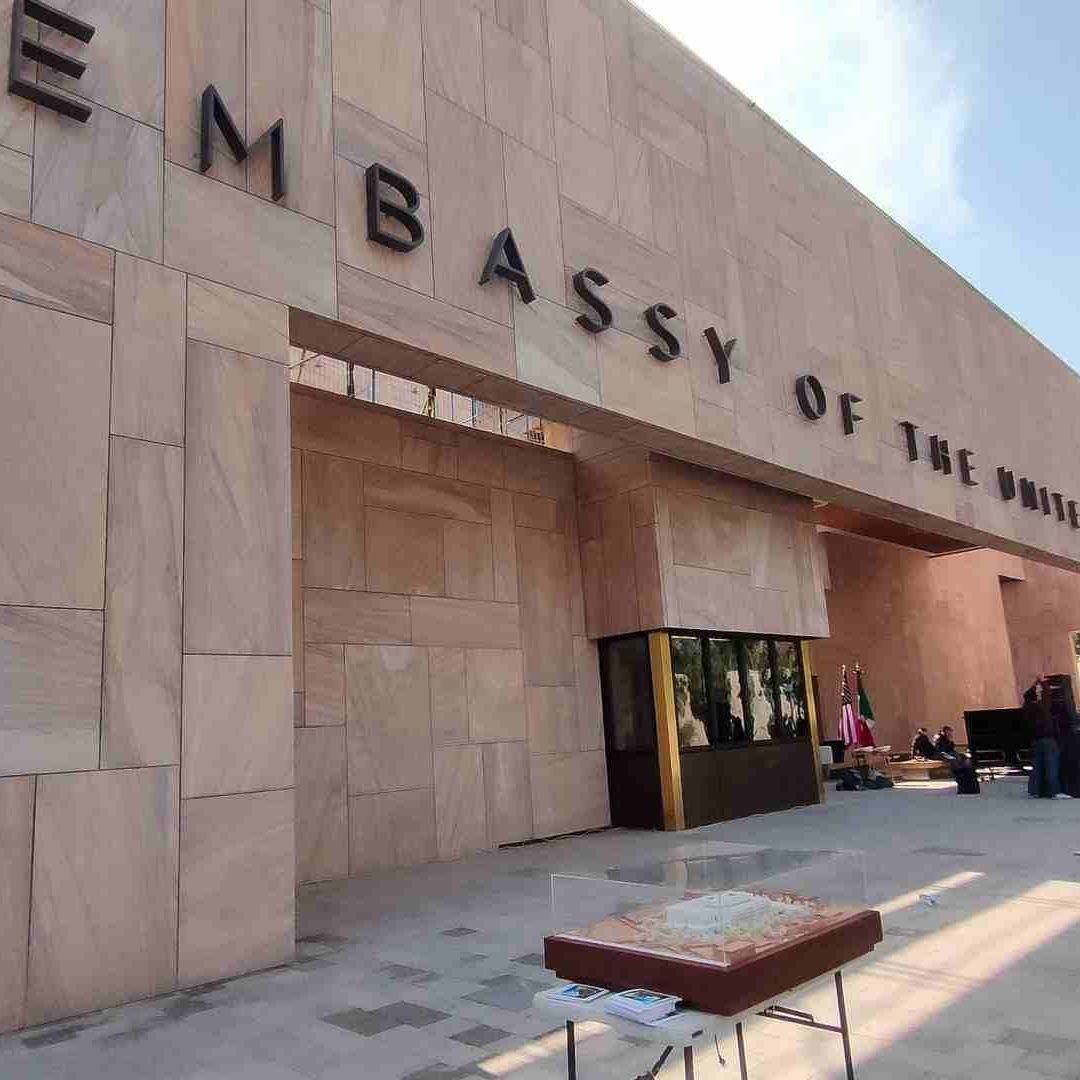 Embajada de Estados Unidos advierte por videos falsos para adquirir la ciudadania