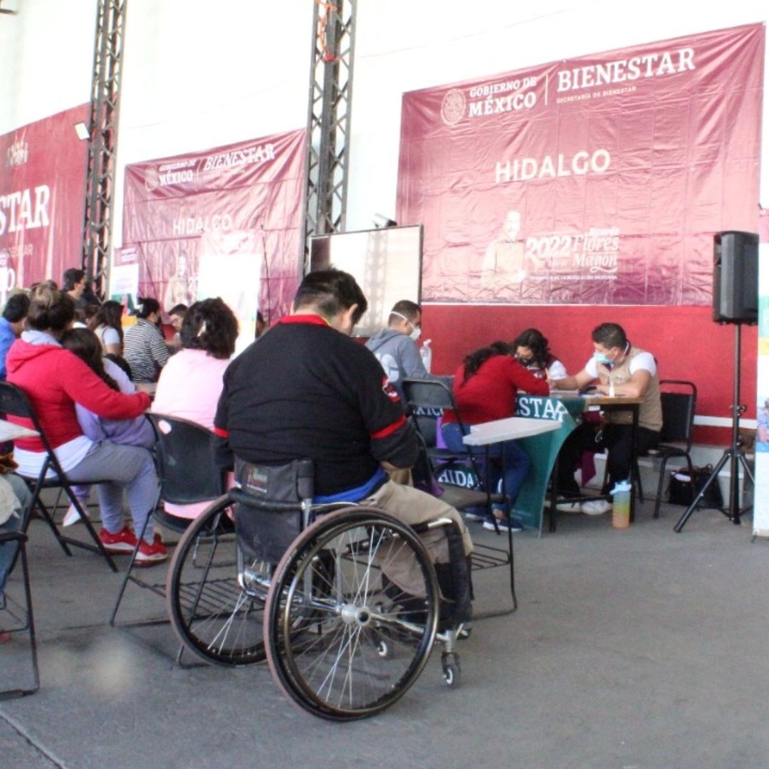 Pensión discapacidad inicia entrega de Tarjetas Bienestar fechas y cómo estatus con CURP en mayo 2026
