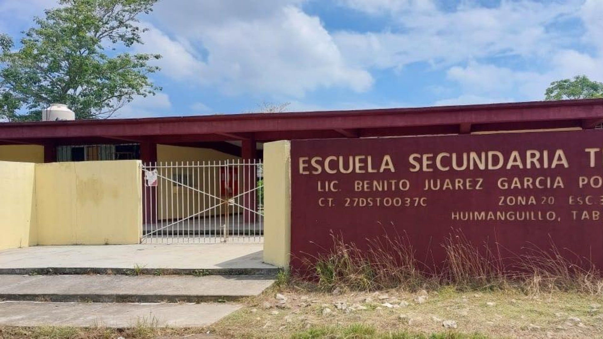 Alumno Apuñala a su Maestro Porque No le Aceptó las Tareas Atrasadas, en Tabasco