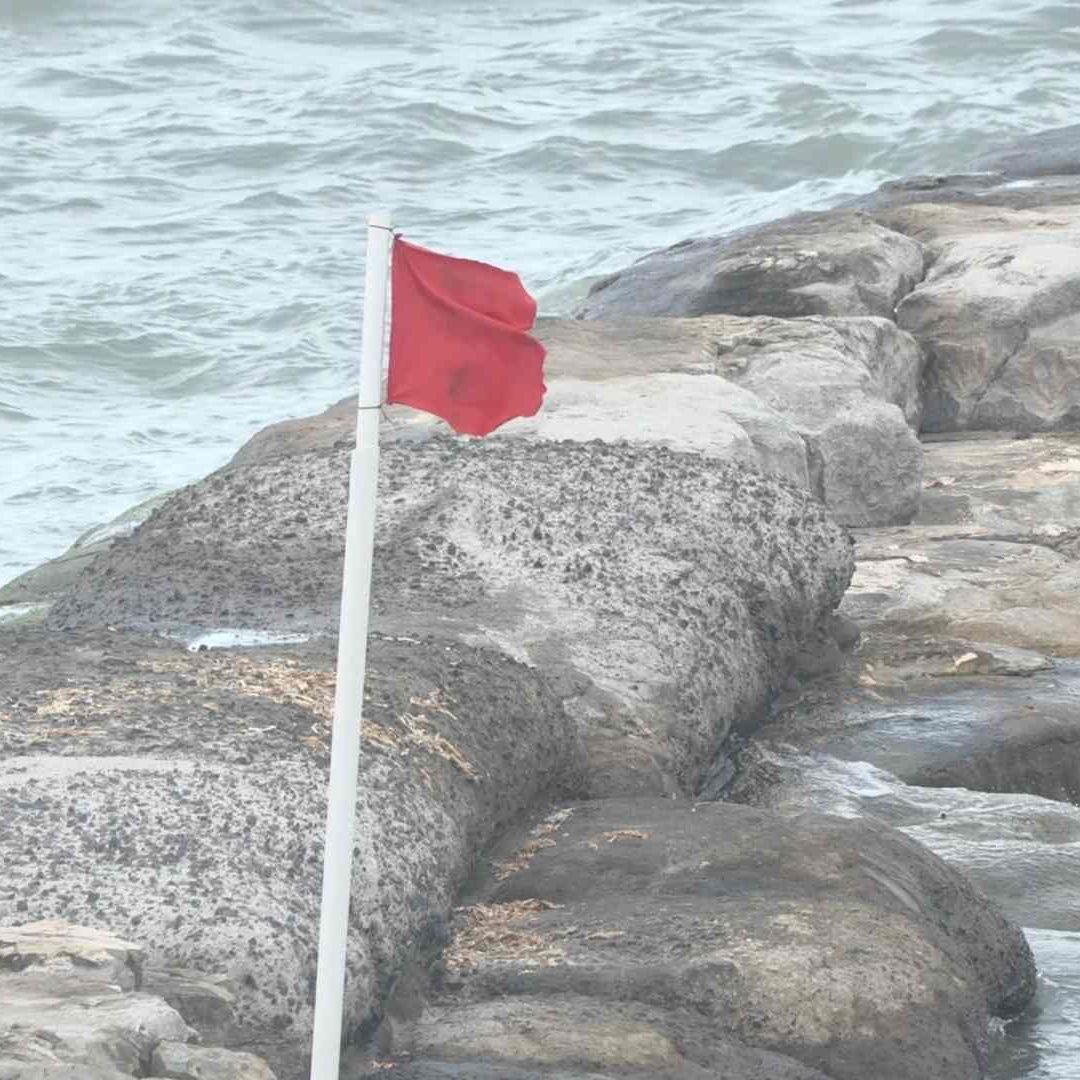 Frente Frío Número 50 Provoca el Cierre de Puertos a la Navegación Menor y Mayor en Veracruz Colocan Bandera Roja