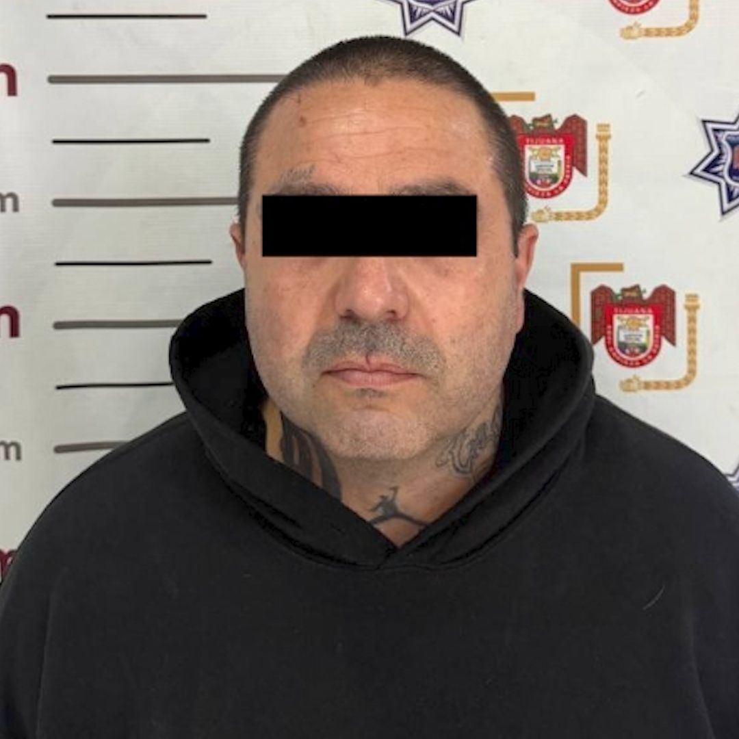Hombre con Orden de Aprehensión en EUA es Detenido tras Agredir a su Pareja en Tijuana