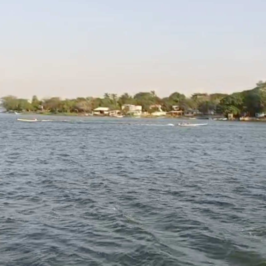 Pescadores Encuentran Cuerpo de Hombre Flotando Río Coatzacoalcos Sur Veracruz