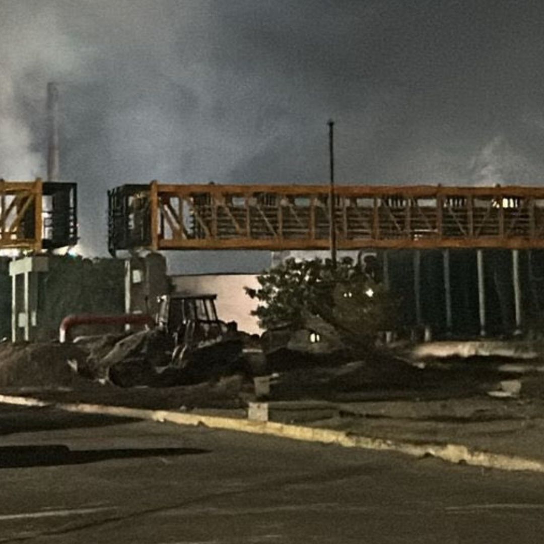 Deja 6 Lesionados Incendio en Refinería de Pemex en Salina Cruz, Oaxaca; Descartan Mayor Riesgo.