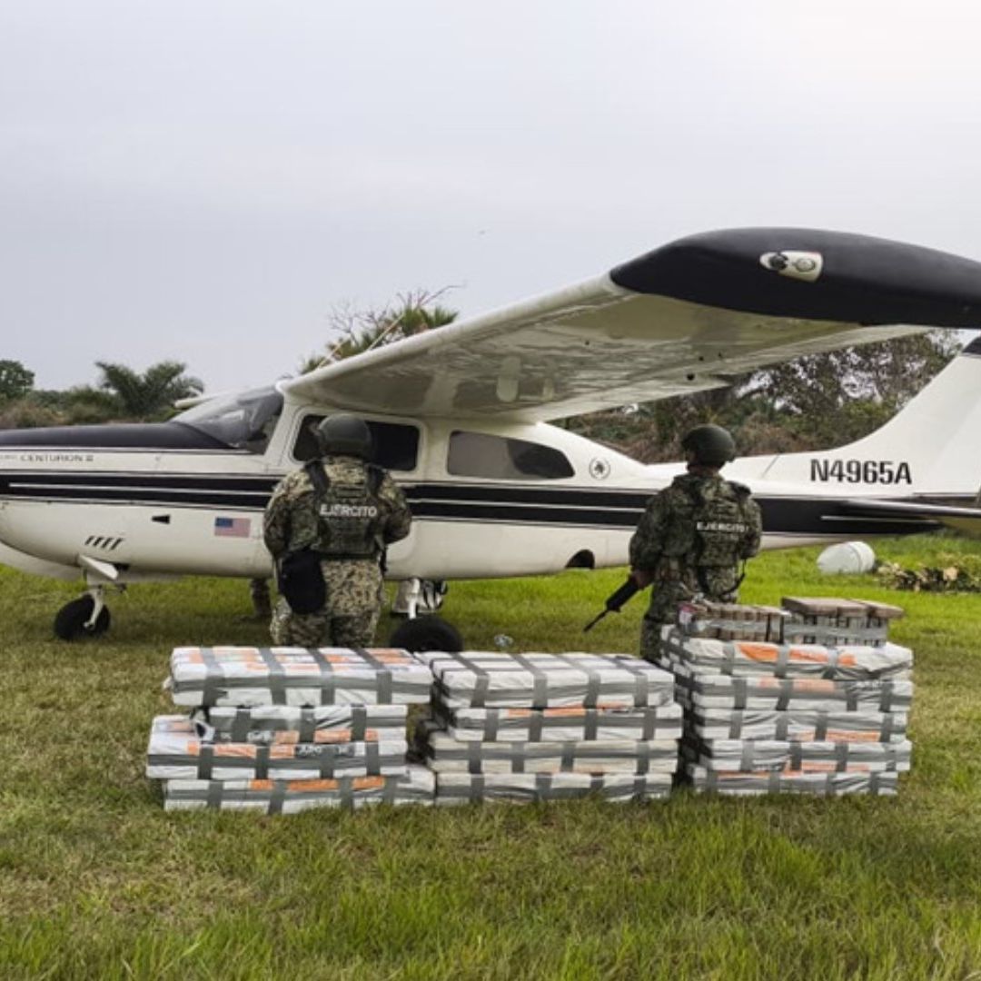 Decomisan Más de Media Tonelada en Tabasco en Avioneta Procedente de Centroamérica.