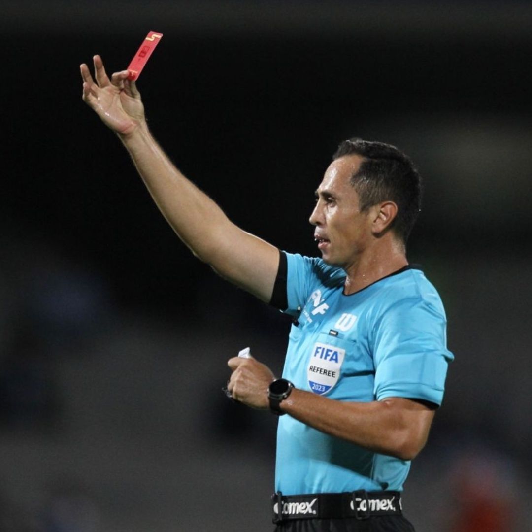 El arbitraje mexicano ha sido objeto de polémicas en la actual Liguilla del futbol mexicano. Foto: Cuartoscuro