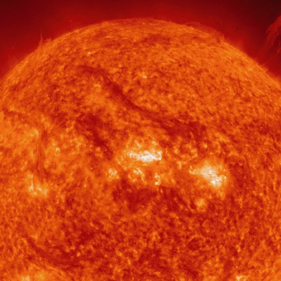 Llamarada solar captada por el observatorio SOHO de la NASA en 2001