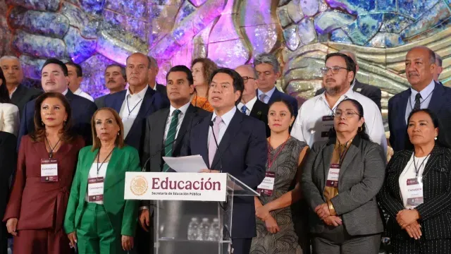 SEP y las autoridades educativas estatales acordaron mantener el calendario escolar. Foto: SEP