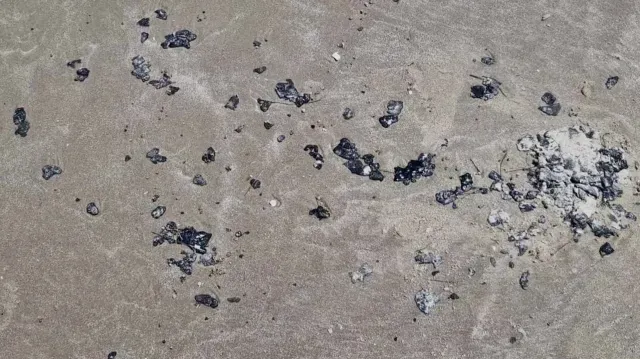 Detectan Presencia de Hidrocarburo en Playa Miramar de Ciudad Madero