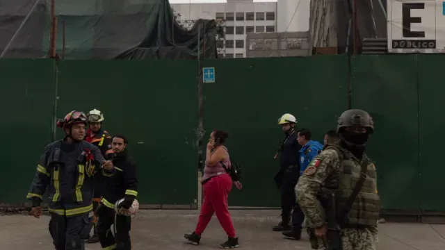 El mismo estacionamiento del edificio, pero ahora envuelto por la tragedia. Foto: N+