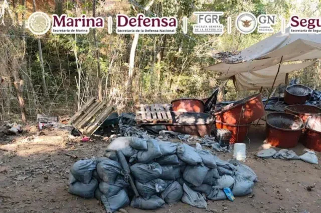Laboratorio clandestino en Guerrero. Foto: Defensa