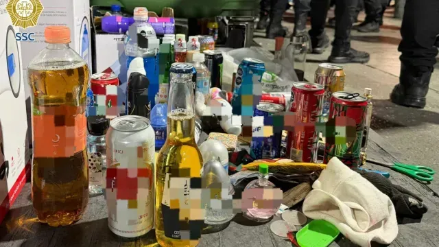 Estos son algunos objetos retirados en concierto de Shakira.
