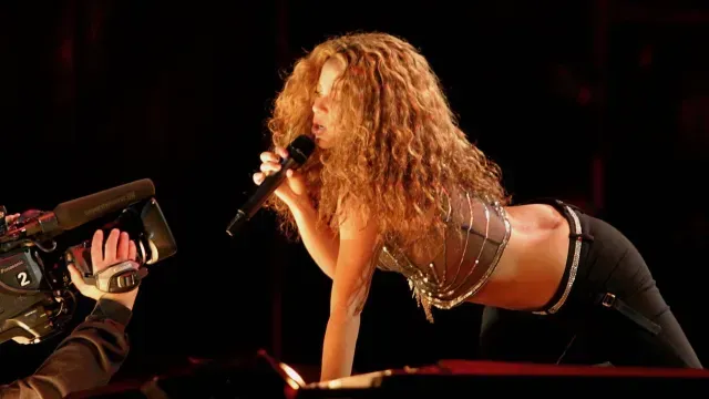 Shakira en el Zócalo el 27 de mayo del 2007