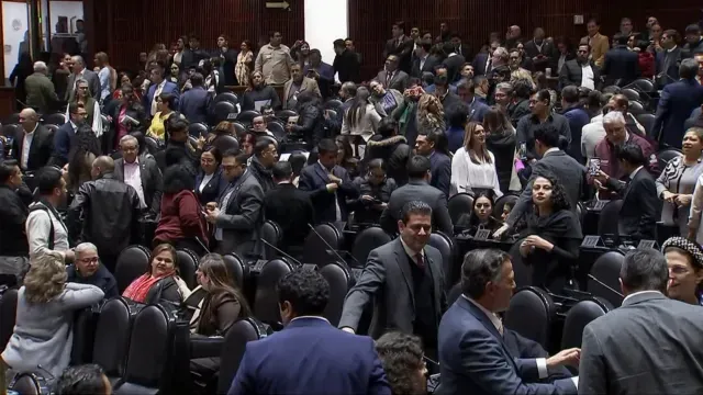 Cámara de Diputados Avala Jornada Laboral 40 Horas en General y Particular.