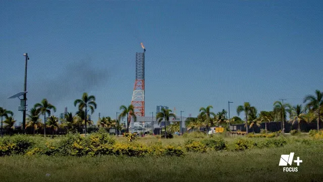 N+ Focus Dos Bocas Al Margen de la Ley Ambiental.