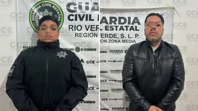 Policias detenidos