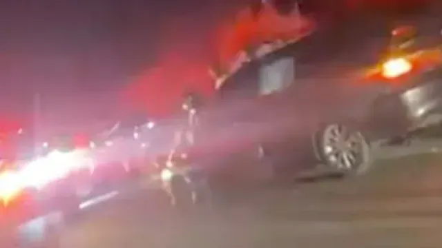 El conductor de la camioneta quedó prensado con heridas graves. Foto: N+