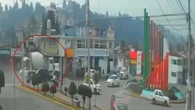 Accidente revolvedora de cemento en Almoloya, Edomex
