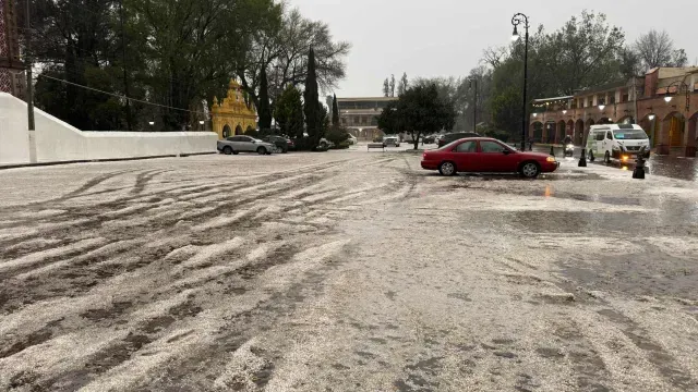 Así quedaron las calles de San Juan Teotihuacán.