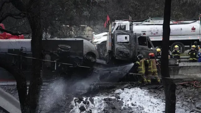 Explosión de pipa en Iztapalapa. Foto: Cuartoscuro