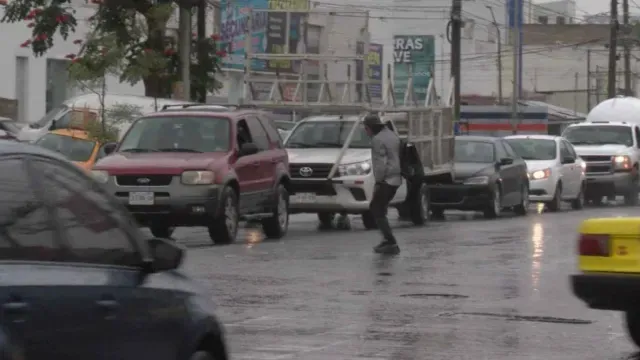 Se presentan lluvias en la AMG