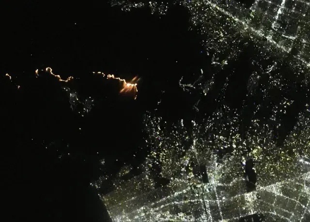 Imagen del incendio en Palisades, Los Ángeles, tomada desde el espacio