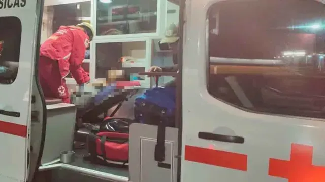 Las personas lesionadas fueron trasladadas a hospitales a bordo de ambulancias y autos voluntarios. Foto: X @Noticias_Tams