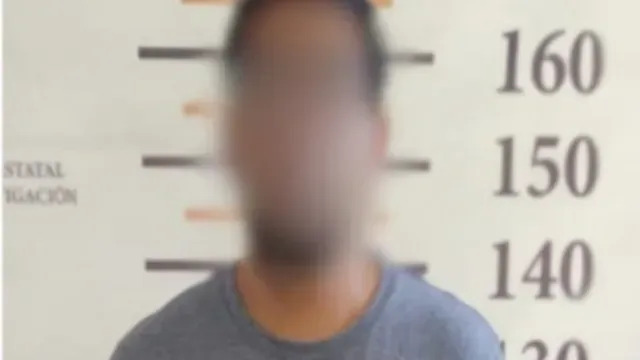 Óscar Avalino "N" fue detenido como presunto responsable. Foto: FGE Puebla