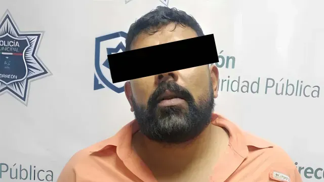 Detienen a Hombre por Presunto Abuso a Mujer Dentro de Restaurante en ...