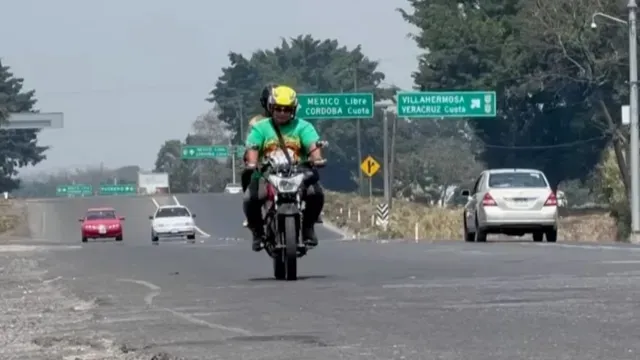Buscan reordenar el padrón vehicular de motocicletas en el estado de Veracruz. Foto: Alex Ramírez | N+