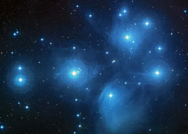 Las Pléyades serán visibles junto a la Luna el 20 de julio