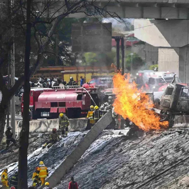Así Ayudaron Vecinos en Explosión de Pipa en Puente Concordia
