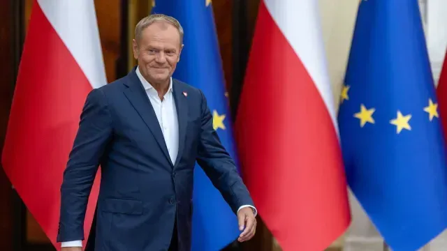 Donald Tusk durante una rueda de prensa para denunciar la incursión de Rusia en su territorio