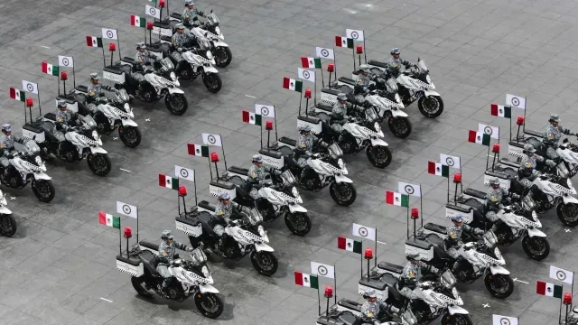 Agrupamiento en motocicletas durante el Desfile Cívico-Militar. Foto: Presidencia