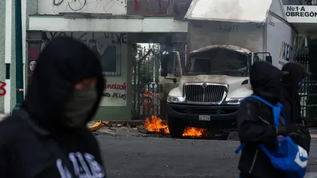 Protestas Ayotzinapa Campo Militar. Foto: N+