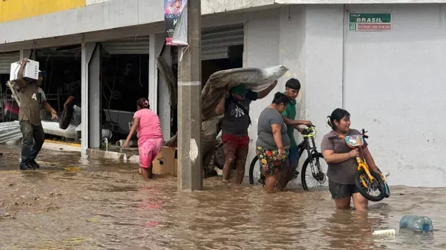 Actos de rapiña en Poza Rica, Veracruz. Foto: N+